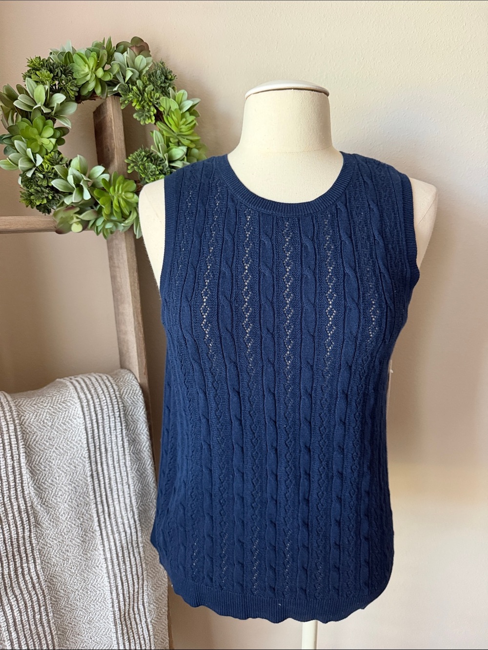 Croft & Barrow navy blue open knit sleeveless top